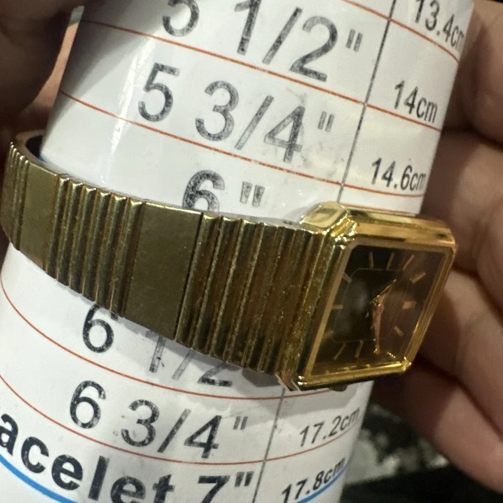Working Vintage Bulova Brown Dial Womens Watch Gold Tone Quartz 19mm Fit 6.25